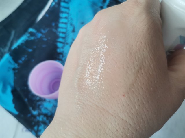 Isana Antyperspirant w kulce, Invisible 5 in 1