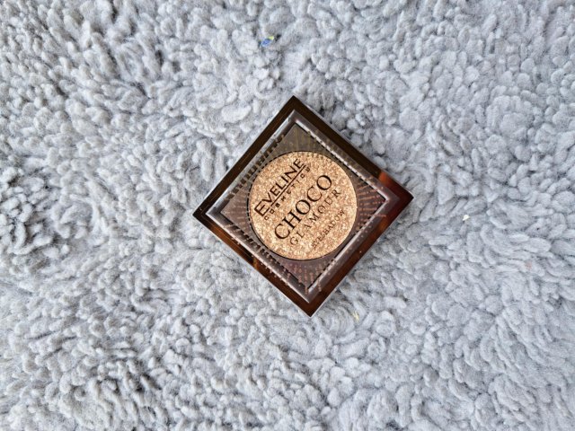 Eveline Choco Glamour, Cień-topper do powiek, nr 01 Moon Sparkle