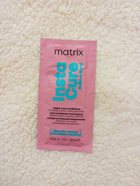 Matrix InstaCure Build a Bond Mighty Care, odbudowująca odżywka do włosów zniszczonych