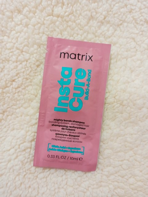 Matrix Instacure Build a Bond, Szampon do włosów, Odbudowujący, Do włosów zniszczonych 