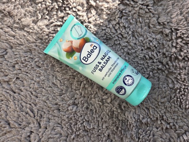 Balea Balsam do stóp i paznokci, Mit Wertvoller Sheabutter und Vitaminen