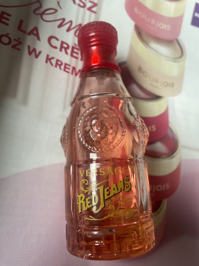 Versace Woda toaletowa, Red Jeans EDT