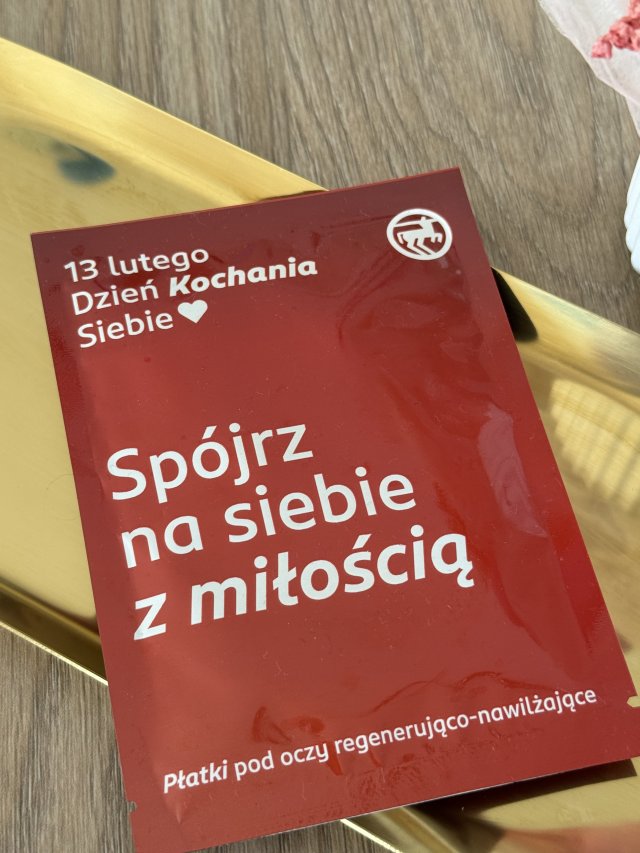 Rossmann Płatki pod oczy, Spójrz na siebie z miłością 
