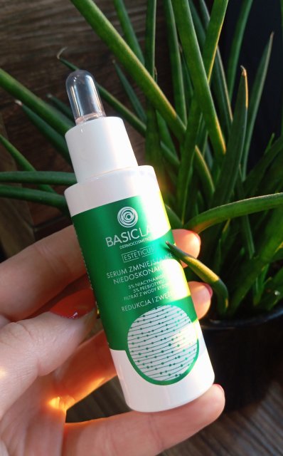 BasicLab Dermocosmetics Esteticus, Serum do twarzy, Zmniejszające niedoskonałości, Niacynamid 5%, Prebiotyk 5%, Filtrat z wody ryżowej