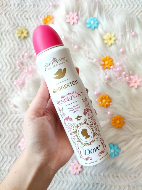Antyperspirant w aerozolu Dove 