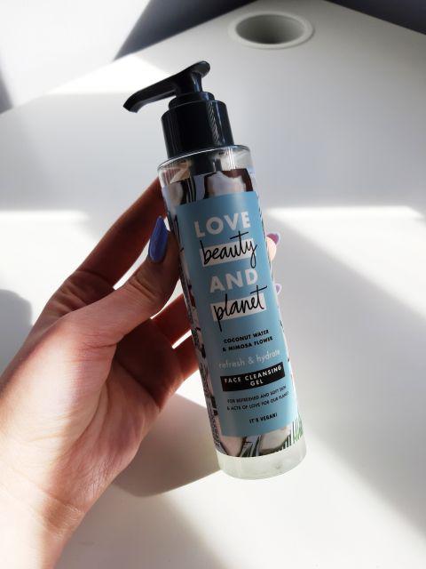 Love Beauty and Planet It's Vegan!, Żel do mycia twarzy, Coconut Water & Mimosa Flower, Refresh & Hydrate