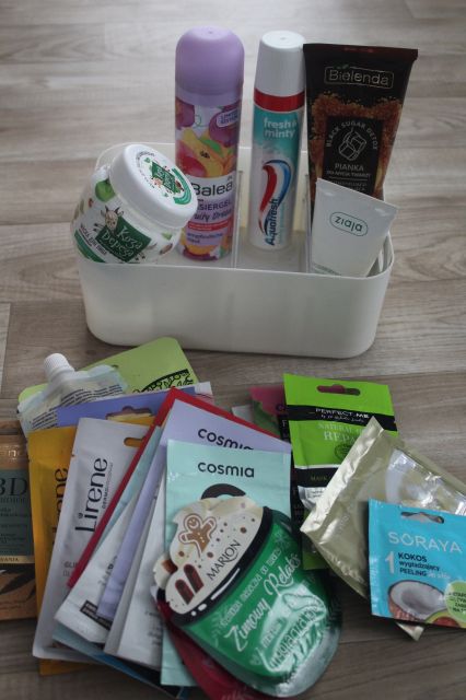 akcja denkowanie! grudzień - kosmetyki w świątecznych opakowaniach i świątecznych kolorach 🎄❄️⛄🎀🎁🎅