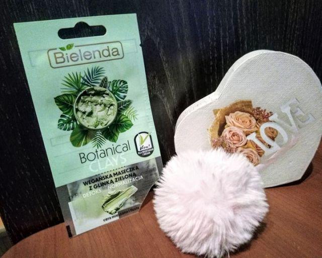 Bielenda Botanical Clays, Maseczka do twarzy, Wegańska, Detoks i Normalizacja, Z glinką zieloną