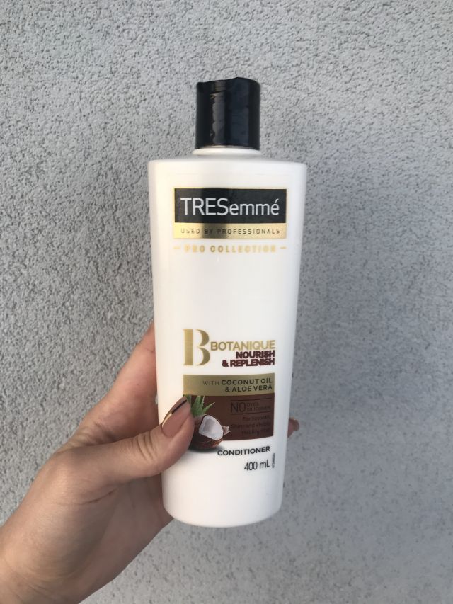 akcja denkowanie! grudzień - kosmetyki w świątecznych opakowaniach i świątecznych kolorach 🎄❄️⛄🎀🎁🎅