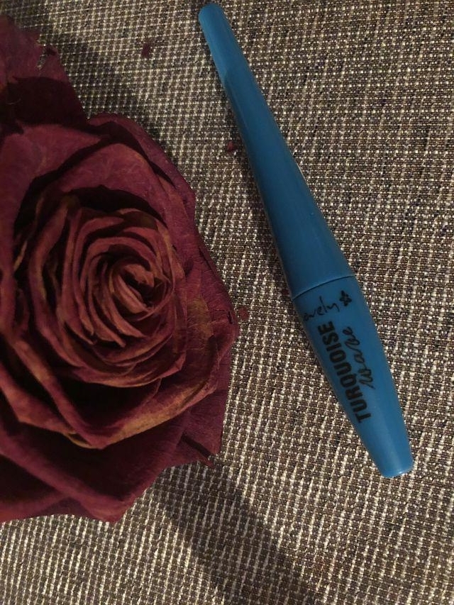 Lovely Eyeliner, Turquoise Wave