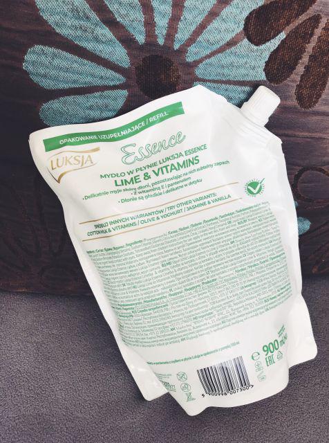 Luksja myśli w płynie Essence Lime vitamins