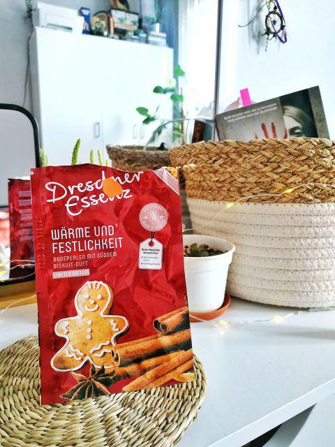 Dresdner Essenz Perełki do kąpieli, Warme und Festlichkeit