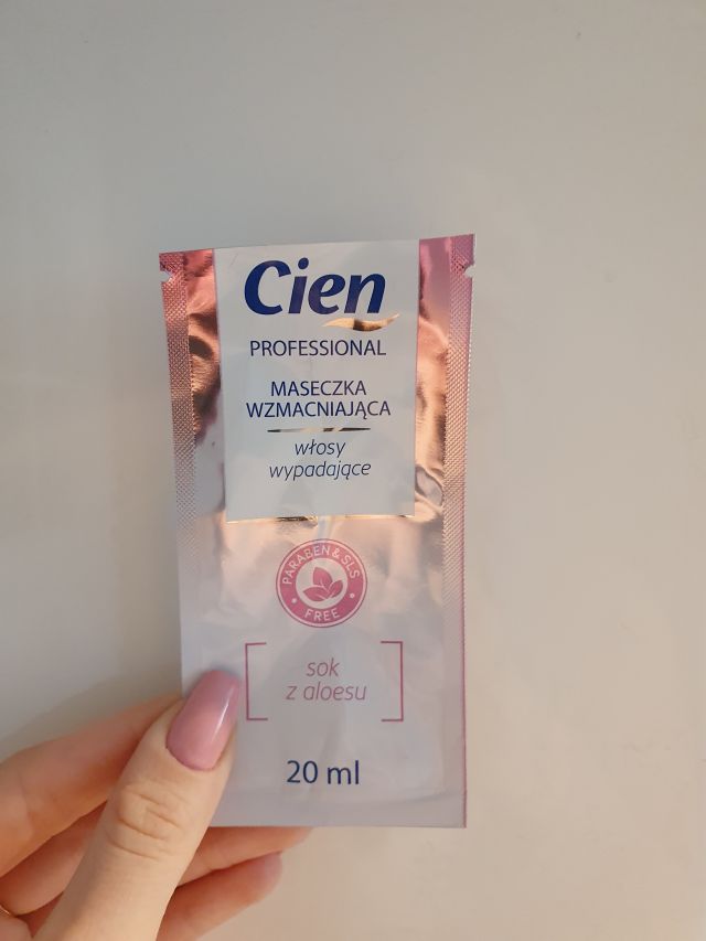 akcja denkowanie! grudzień - kosmetyki w świątecznych opakowaniach i świątecznych kolorach 🎄❄️⛄🎀🎁🎅