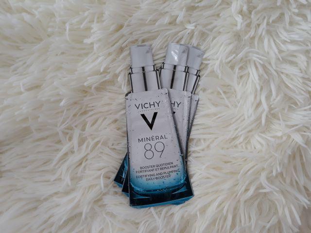 VICHY Laboratoires MINÉRAL 89, Booster nawilżająco-wzmacniający 