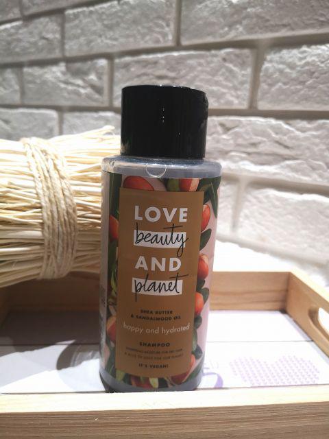 Love Beauty and Planet Szampon do włosów, Shea Butter & Sandalwood Oil, Happy & Hydrated