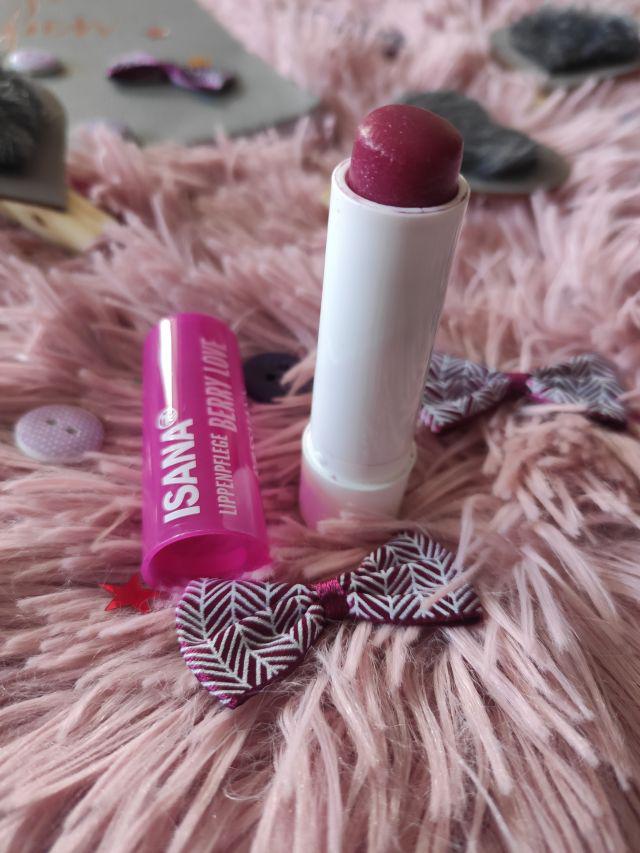 Różowa pomadka Isana 