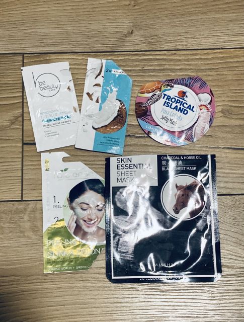 akcja denkowanie! grudzień - kosmetyki w świątecznych opakowaniach i świątecznych kolorach 🎄❄️⛄🎀🎁🎅