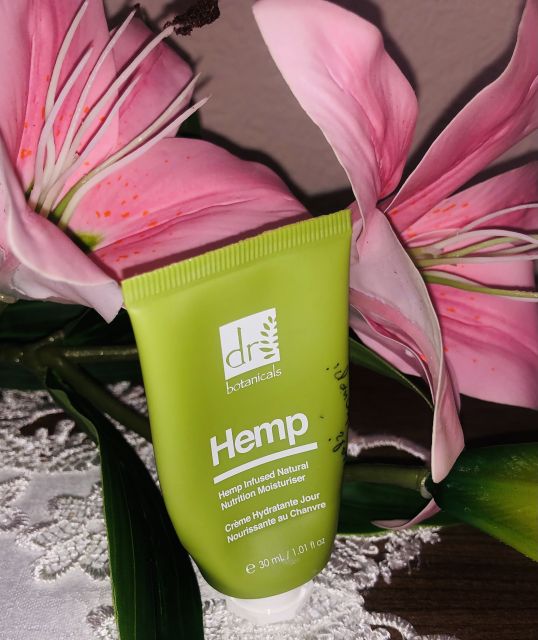 Dr. Botanicals Krem do twarzy, Hemp Infused Natural Nutrition Moisturiser