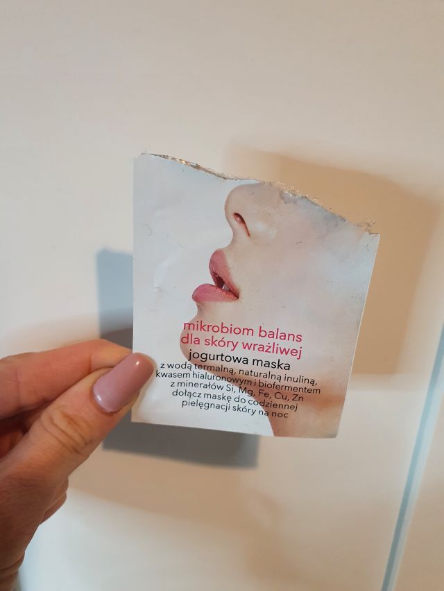 akcja denkowanie! grudzień - kosmetyki w świątecznych opakowaniach i świątecznych kolorach 🎄❄️⛄🎀🎁🎅