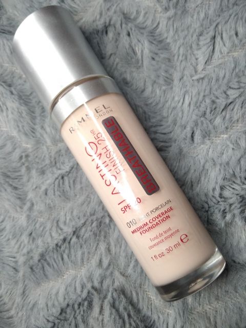 Rimmel podkład Lasting Finish 25HR Breathable , 010 LIGHT PORCELINE