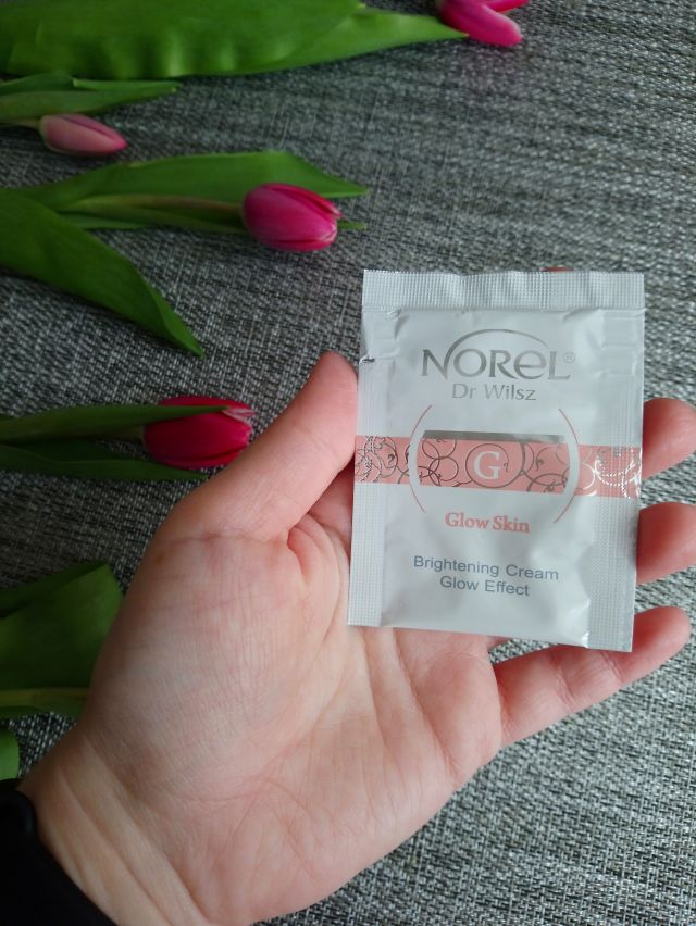 Próbka kremu norel 