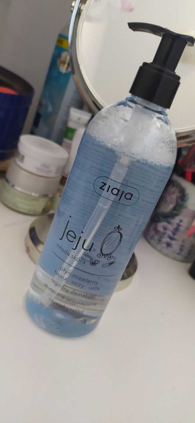 Ziaja Jeju, bezzapachowy płyn micelarny, młoda skóra