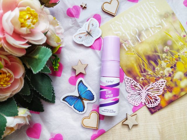Tarte stay spray