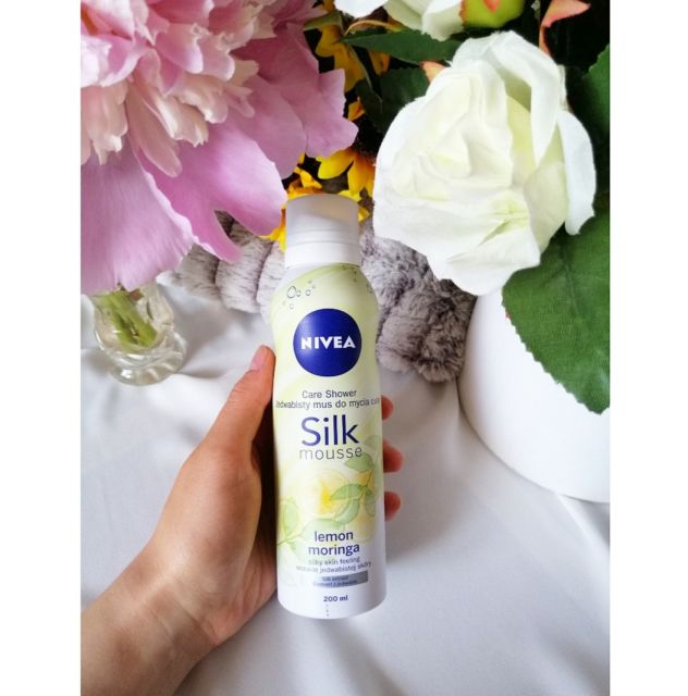 Nivea Silk Mousse, Jedwabisty mus do mycia ciała, Cytryna i moringa
