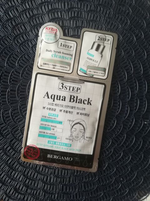 BERGAMO Maseczka do twarzy, 3 Step Aqua Black, Nawilżająca 