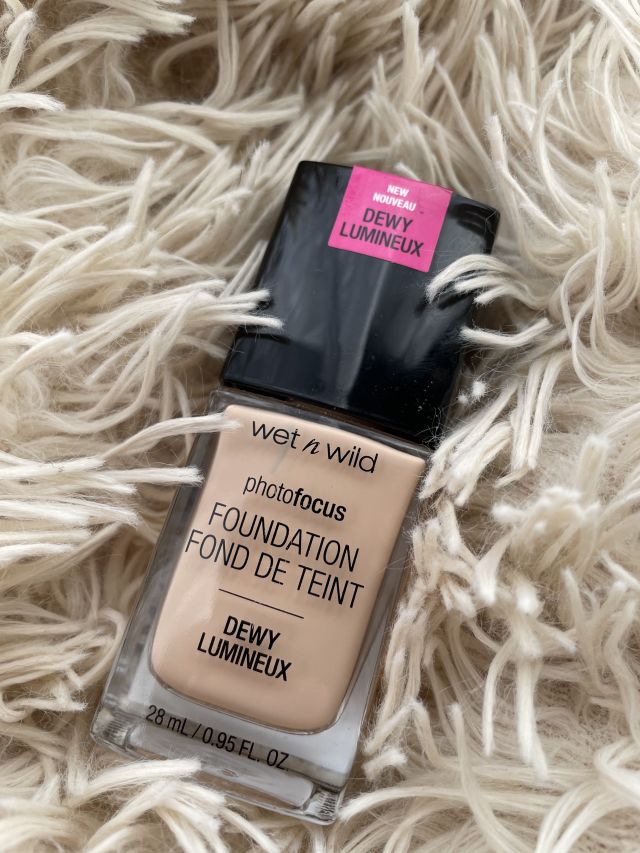 Wet n Wild Photo Focus, Podkład do twarzy, Foundation, Soft Ivory