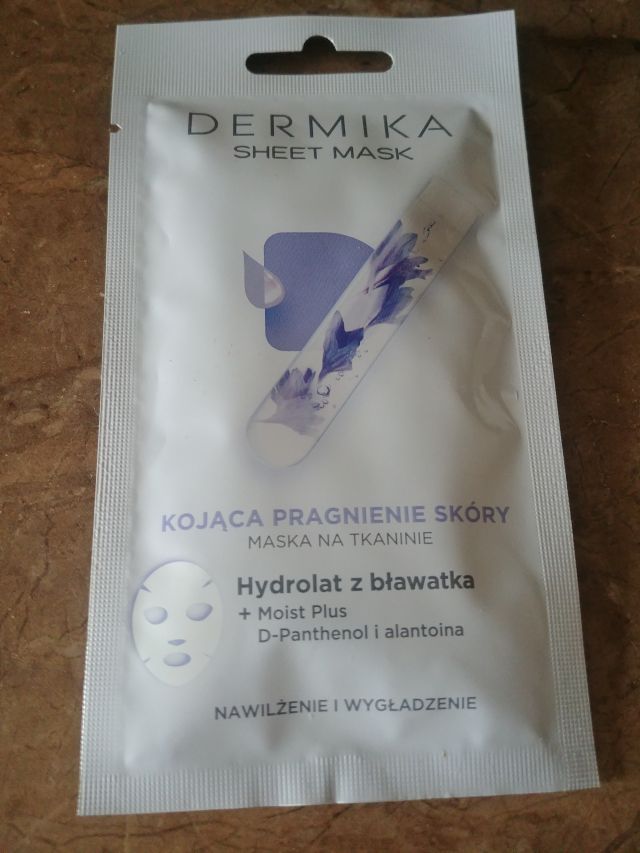 Dermika Sweet mask, maska na płacie, Hydrolat z bławatka