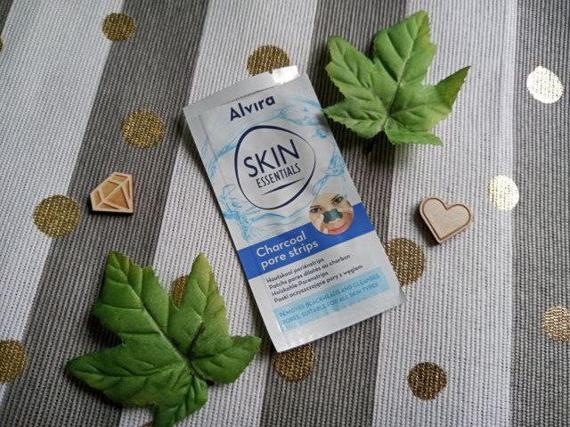 Alvira Skin Essentials, Plasterek na nos, Charcoal pore strips