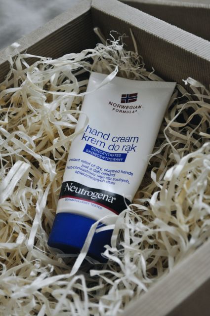 Neutrogena Formuła Norweska, Krem do rąk, Natychmiastowa ulga dla suchych i spierzchniętych dłoni, Skoncentrowany