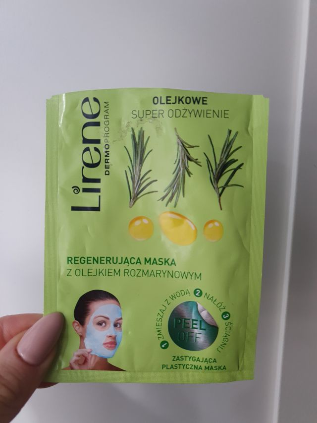 akcja denkowanie! grudzień - kosmetyki w świątecznych opakowaniach i świątecznych kolorach 🎄❄️⛄🎀🎁🎅