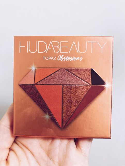 Paleta cieni Hudabeauty Topaz