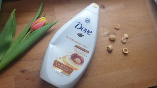 Dove Żel pod prysznic, Nourishing care & oil