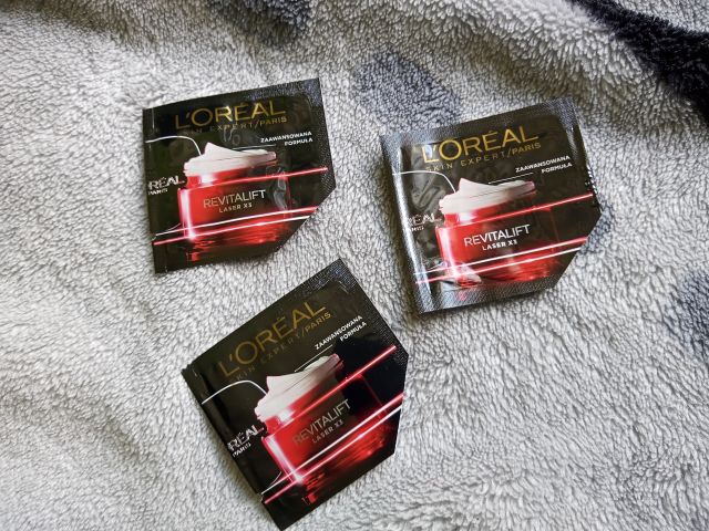 akcja denkowanie! grudzień - kosmetyki w świątecznych opakowaniach i świątecznych kolorach 🎄❄️⛄🎀🎁🎅