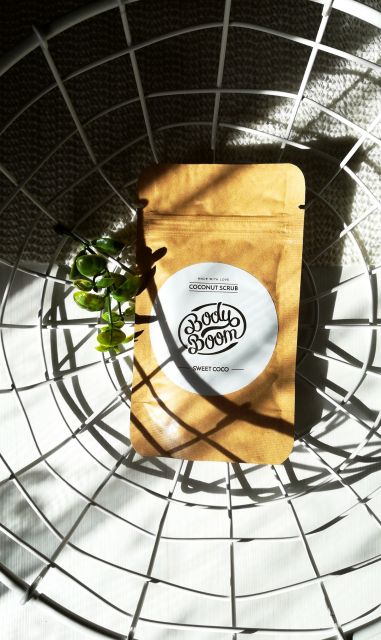 BodyBoom Peeling do ciała kawowy, Kokos