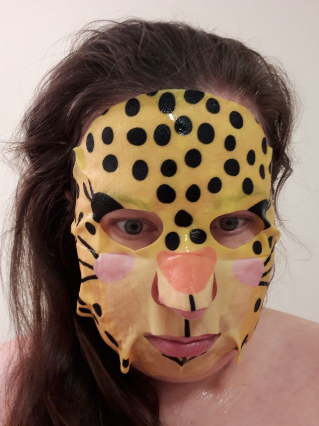 Mascot Europe Maska do twarzy w płacie, Leopard Face Sheet Mask, Z ekstraktem z liści pachnotki