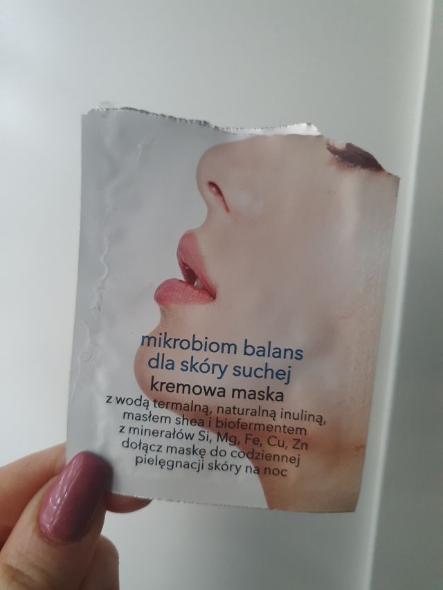 akcja denkowanie! grudzień - kosmetyki w świątecznych opakowaniach i świątecznych kolorach 🎄❄️⛄🎀🎁🎅