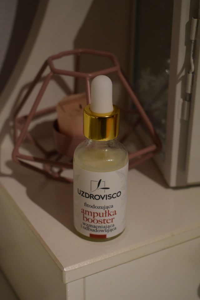 Uzdrovisco Ampułka-booster do twarzy, Fitodozująca, Wzmacniająca i odbudowująca 