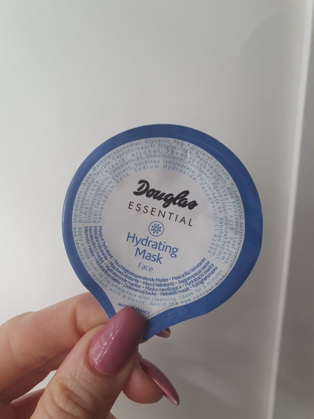 akcja denkowanie! grudzień - kosmetyki w świątecznych opakowaniach i świątecznych kolorach 🎄❄️⛄🎀🎁🎅