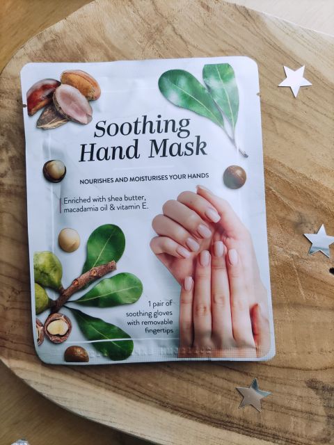 soothing hand mask action