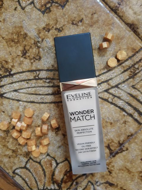 Eveline Wonder Match, Skin Absolute Perfection Foundation, Podkład do twarzy, Wygładzający, nr 05 Light Porcellain