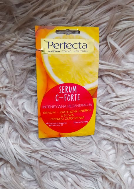 Perfecta Serum C-Forte, Serum do twarzy, Intensywnie regenerujące, Zastrzyk energii usuwający oznaki zmęczenia