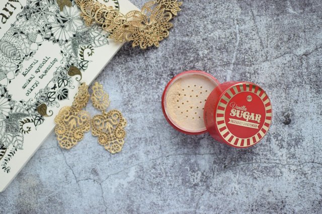 Bell Carnival, Vanilla Sugar Face & Body Shine Powder, Puder do twarzy i ciała, Rozświetlający