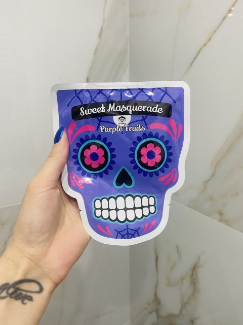 Dr. Mola, Sweet Masquerade, Purple Fruits Sheet Mask (Maseczka w płachcie nawadniająco- rewitalizująca `Fioletowe owoce`)