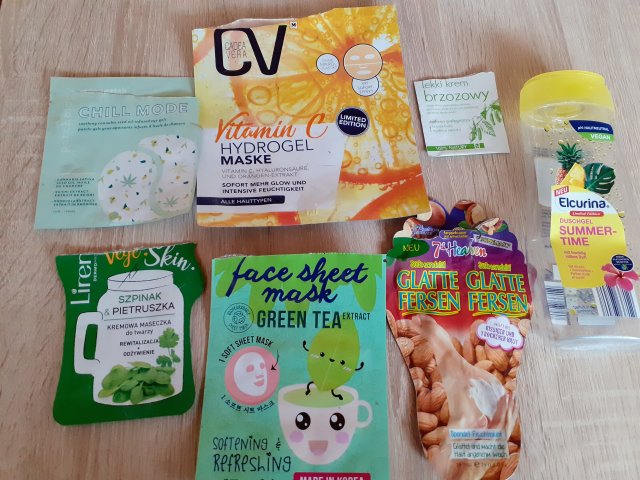 akcja denkowanie! grudzień - kosmetyki w świątecznych opakowaniach i świątecznych kolorach 🎄❄️⛄🎀🎁🎅