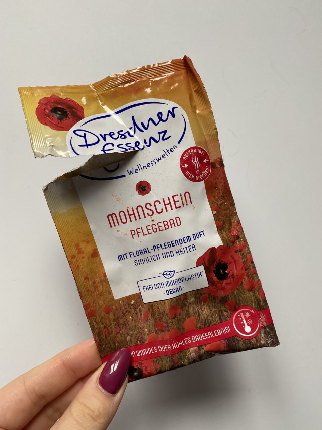 akcja denkowanie! grudzień - kosmetyki w świątecznych opakowaniach i świątecznych kolorach 🎄❄️⛄🎀🎁🎅