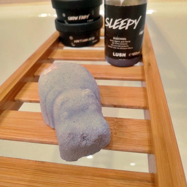 lush bomba do kapieli i want a hippopotamus for christmas